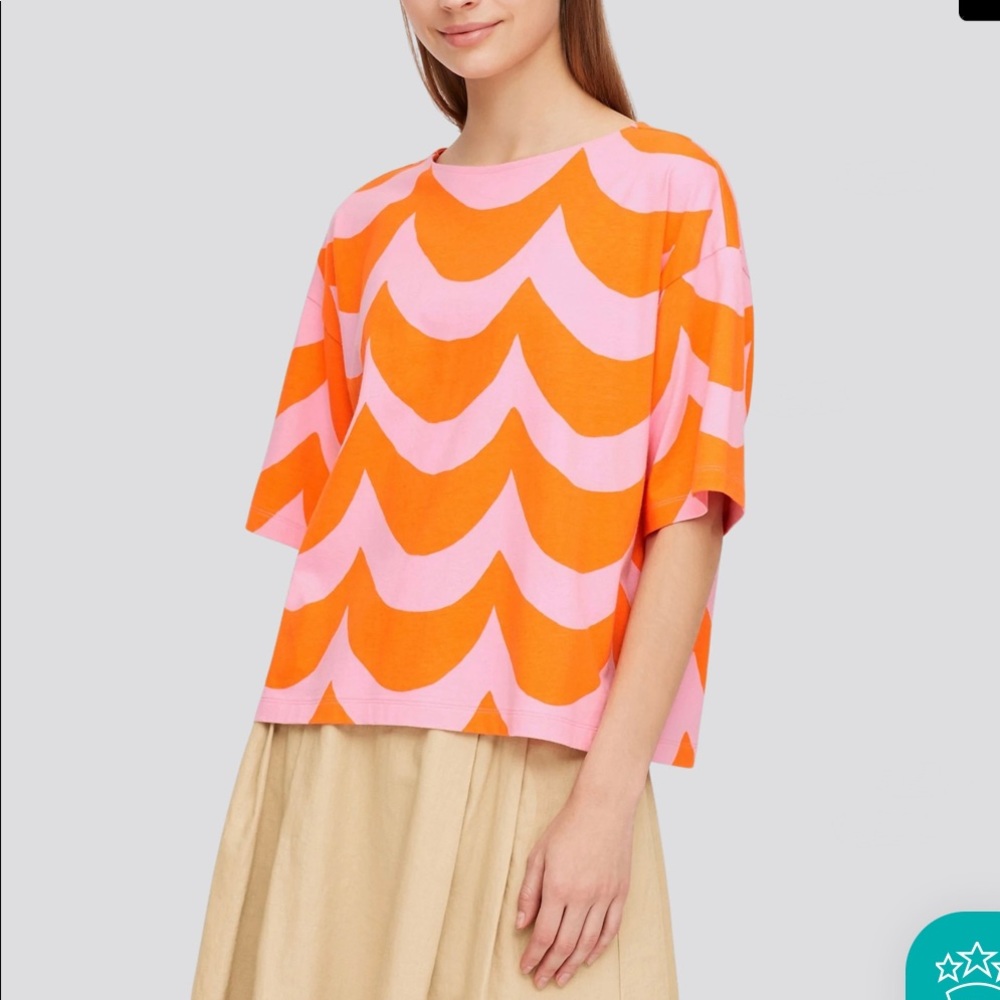 Uniqlo x Marimekko scalloped print tshirt